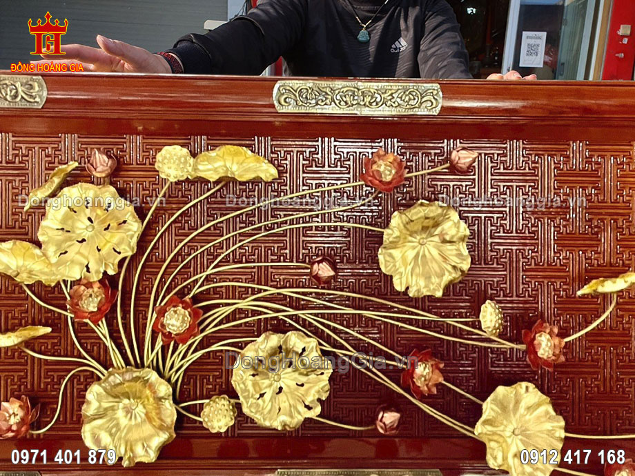 Đồng Hoàng Gia là địa chỉ chế tác tranh hoa sen bằng đồng uy tín